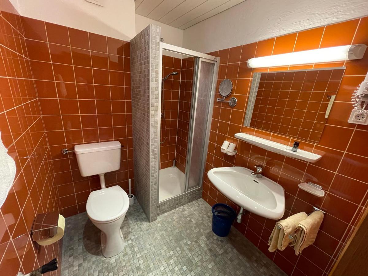 Gaestehaus Poell 메이른호픈 외부 사진